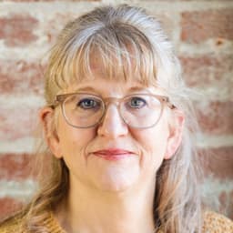 Head shot for Teresa Cote