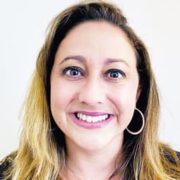 Head shot for Dianette Oliva