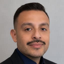 Head shot for Alberto Serrano-Brothers