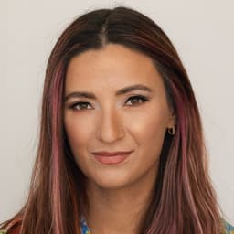 Head shot for Valeriya Bauer