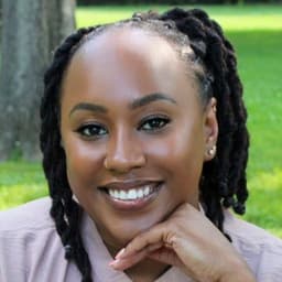 Head shot for Brandy Walker