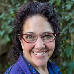 Head shot for Sarah Greco