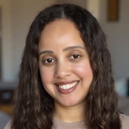 Head shot for Yadira Fortunato