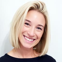 Head shot for Christy DeRosa