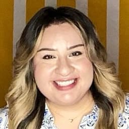 Head shot for Cynthia Hernandez