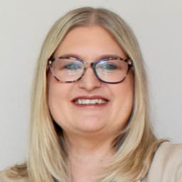 Head shot for Maranda Carney