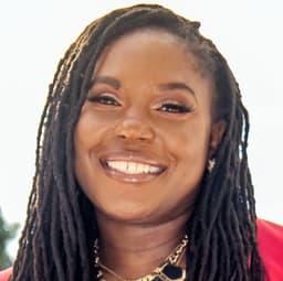 Head shot for Yewande Findley