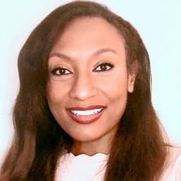 Head shot for Katrina Hunter