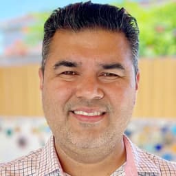 Head shot for Ariel Escobedo