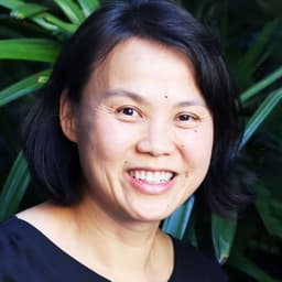 Head shot for Amy Chang