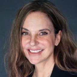 Head shot for Sara Morrow