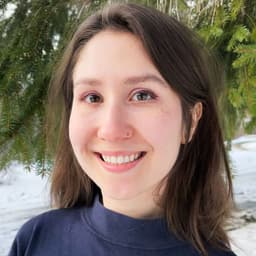 Head shot for Kate Levine