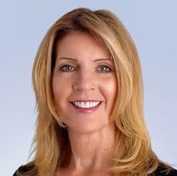 Head shot for Melissa Hunter