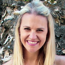 Head shot for Jill Gray