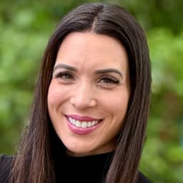 Head shot for Calena Illan