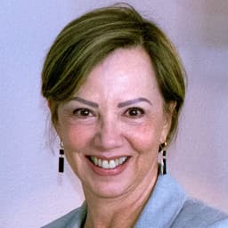 Head shot for Cristina Wood