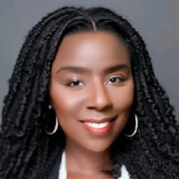 Head shot for Candice Kent