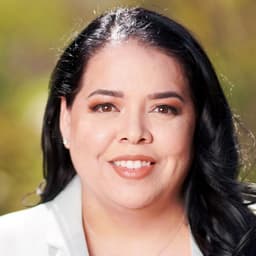 Head shot for Tatiana Rojas