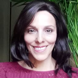 Head shot for Olga Guzman Pinzon