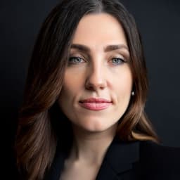 Head shot for Courtney DeMaio