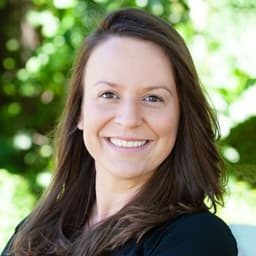 Head shot for Paola Johnson