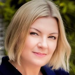 Head shot for Connie Cain