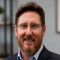 Head shot for Justin Alexander