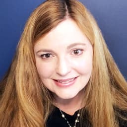 Head shot for Christine Trumbour