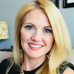 Head shot for Kimberly Beall