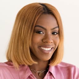 Head shot for Lauren Anthony