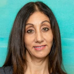 Head shot for Ronit Navon