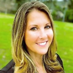 Head shot for Tori Palliccia