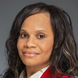 Head shot for Talnisha Smith