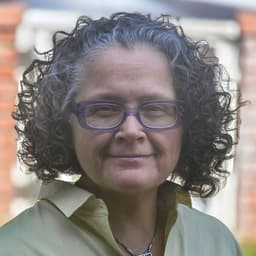 Head shot for Yolanda Lopez