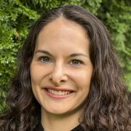 Head shot for Rachel Relkin
