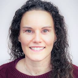 Head shot for Kimberly Higgins