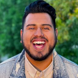 Head shot for Andrew Toscano