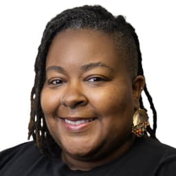Head shot for Desirée Israel