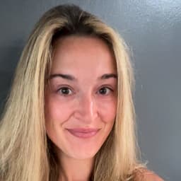 Head shot for Nicole Cowan