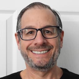 Head shot for Matthew Glass