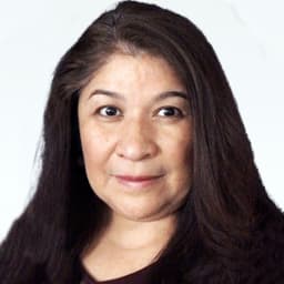 Head shot for Mayra Torres