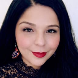 Head shot for Corina Mendoza