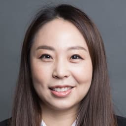 Head shot for Angela Joo