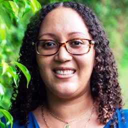 Head shot for Leandra Chambers Campbell