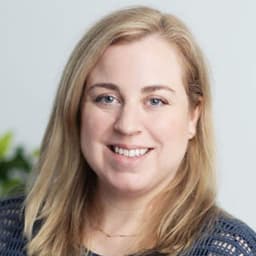 Head shot for Lauren Sileski