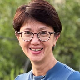 Head shot for Lili Liew