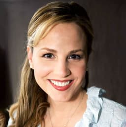 Head shot for Carin Catalano-Hutmacher