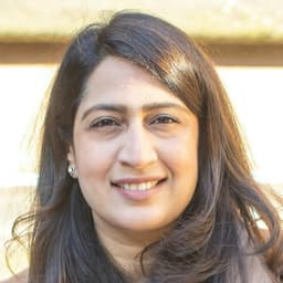 Head shot for Mansi Brat