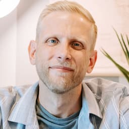 Head shot for Matt Mewhorter
