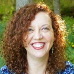 Head shot for Jessica Passero